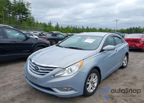 2013 Hyundai Sonata Gls z USA, uszkodzony, nr VIN 5NPEB4AC7DH784332